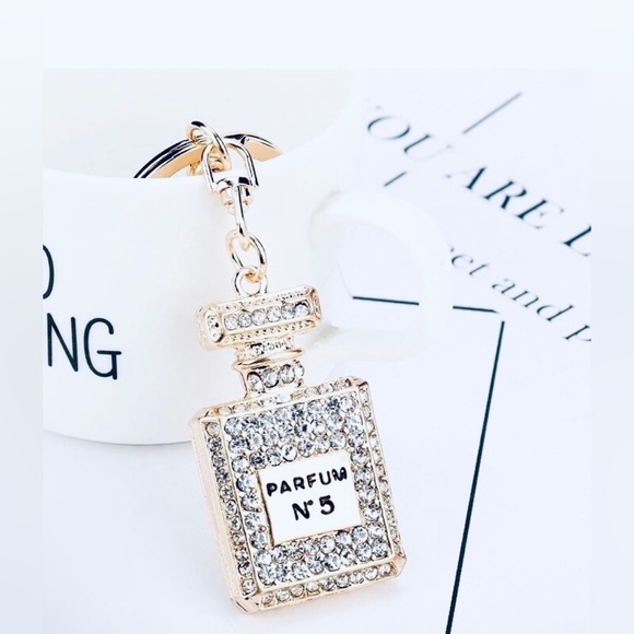 No 5 Parfum Clear Crystal Jewel Bag Charm | Perfume Bottle Lux | Keys | Keychain - Picture 3 of 4